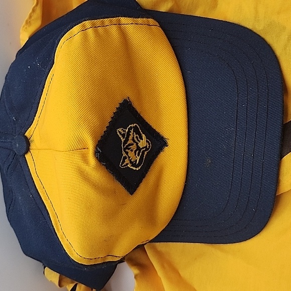 Vintage Cub Scout Ball Cap & 2 Scarves - Picture 2 of 9